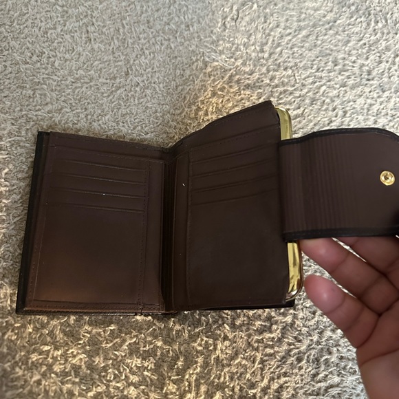 Vintage Buxton Brown Leather  Wallet full grain cowhide exterior - Picture 8 of 14